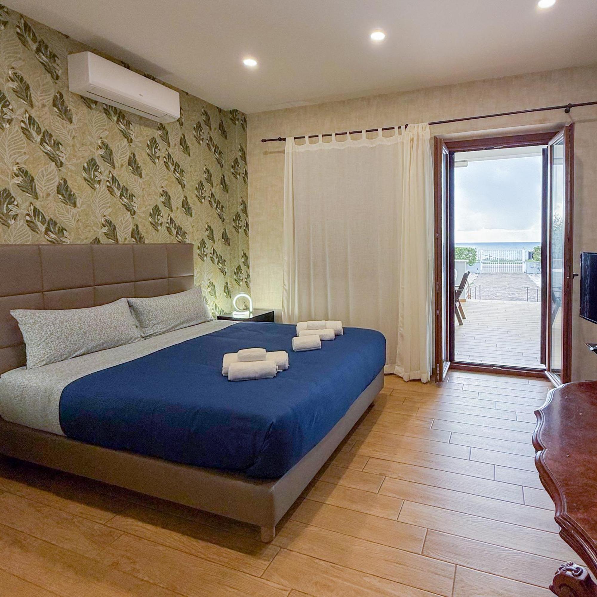 Edo House Anzio - Beachfront - Fronte Mare - Affittacamere Εξωτερικό φωτογραφία